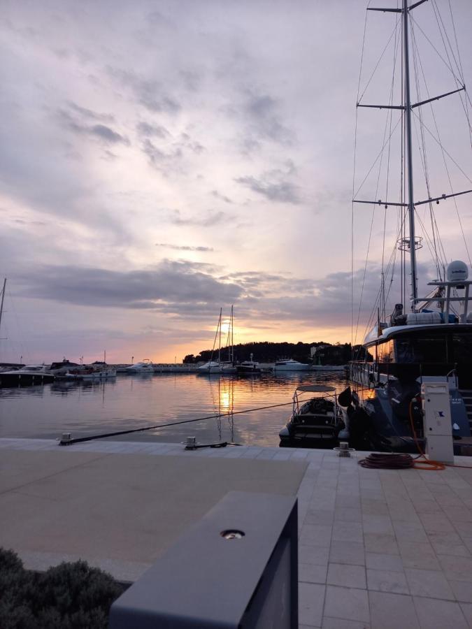 Studio Apartman Olivera โรวีน ภายนอก รูปภาพ